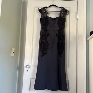 Only worn once! In great condition. JS collections dress/gown size 6
